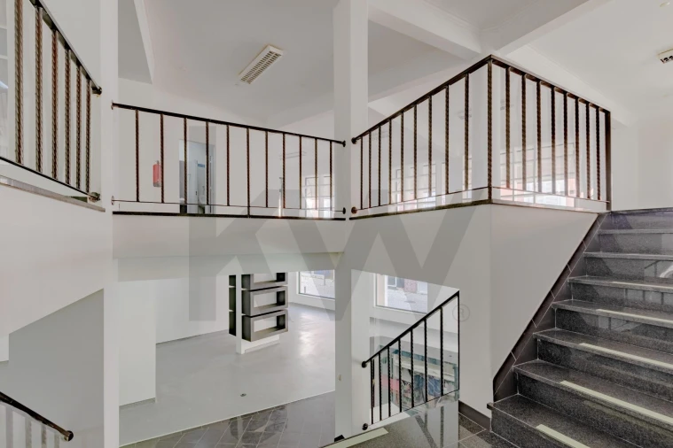 Loja para Arrendamento em Alverca do Ribatejo e Sobralinho Foto 15