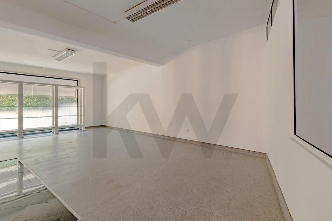 Loja para Arrendamento em Alverca do Ribatejo e Sobralinho Foto 23