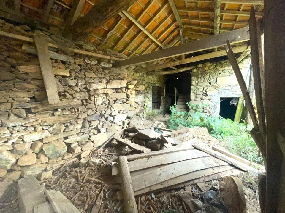 Moradia T6 para Venda em Santa Maria de Sardoura Foto 38