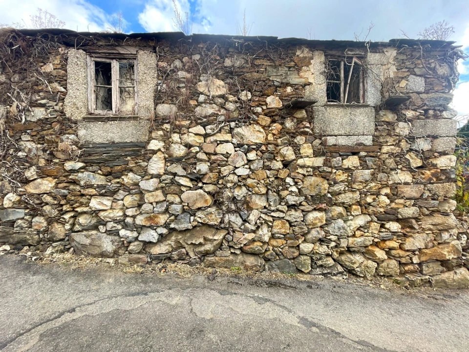 Moradia T6 para Venda em Santa Maria de Sardoura Foto 37