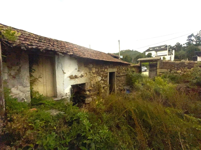 Moradia T6 para Venda em Santa Maria de Sardoura Foto 20