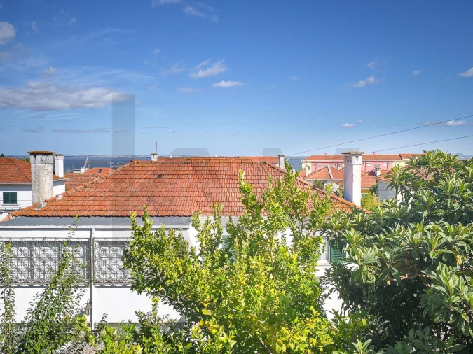 Moradia T4 para Venda em Beato Foto 16