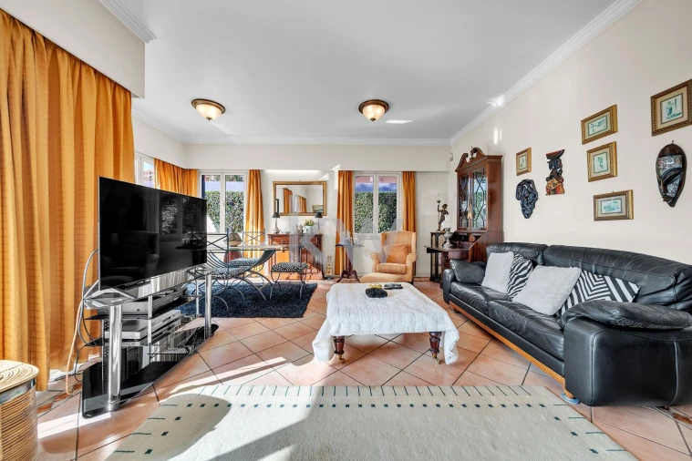 Moradia T3 para Venda em Funchal (São Pedro) Foto 7