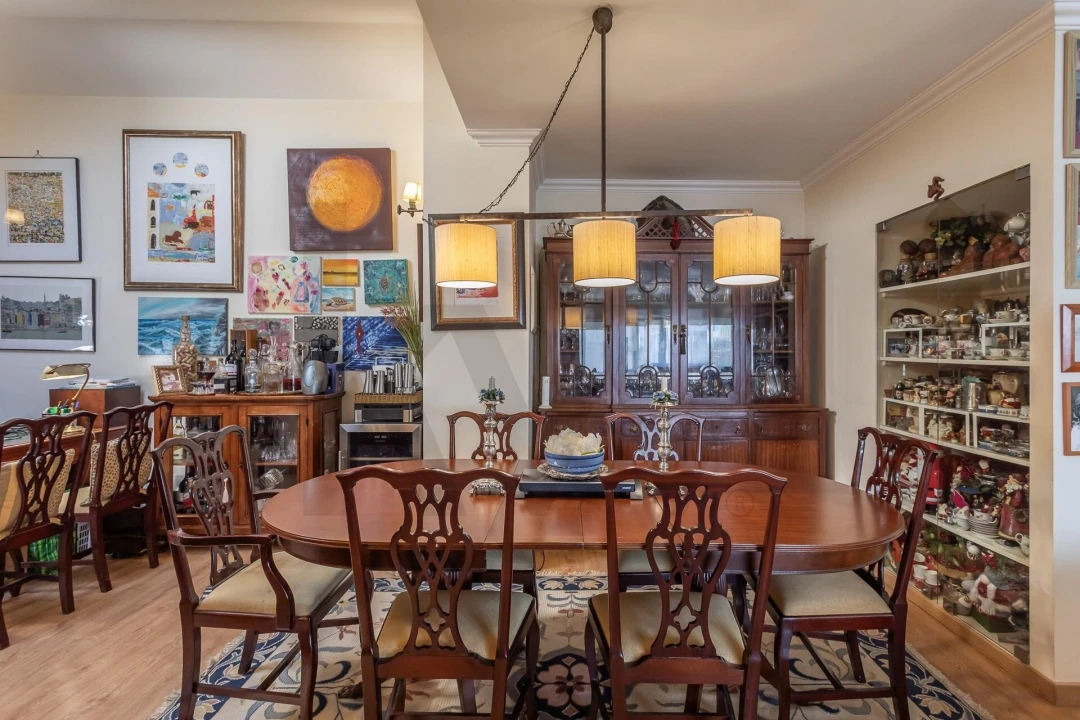 Apartamento T4 para Venda em Carnide Foto 12