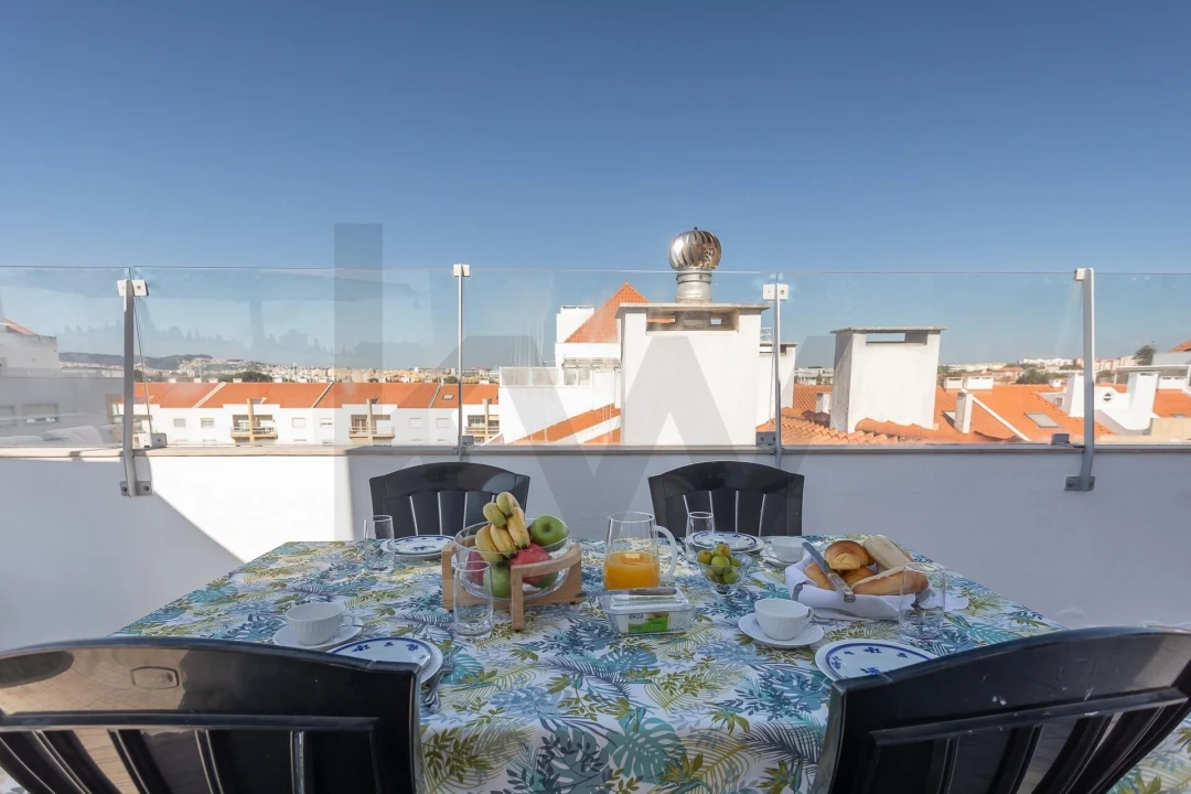 Apartamento T4 para Venda em Carnide Foto 23