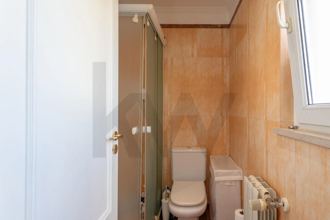 Apartamento T4 para Venda em Carnide Foto 34