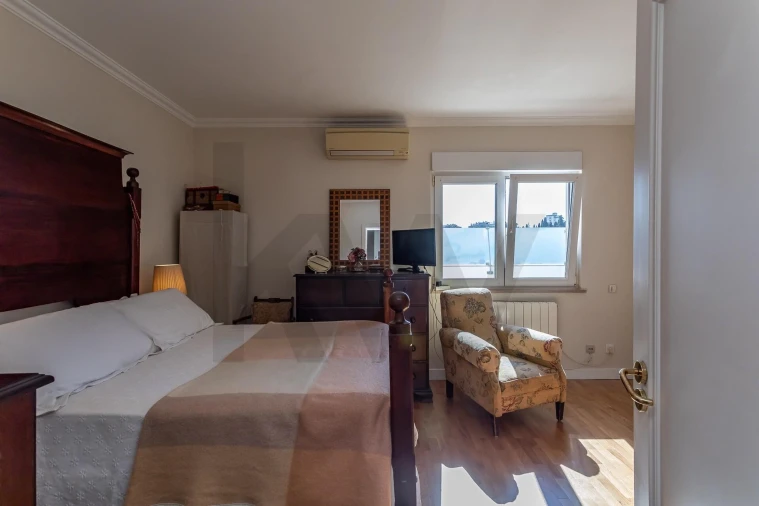 Apartamento T4 para Venda em Carnide Foto 40