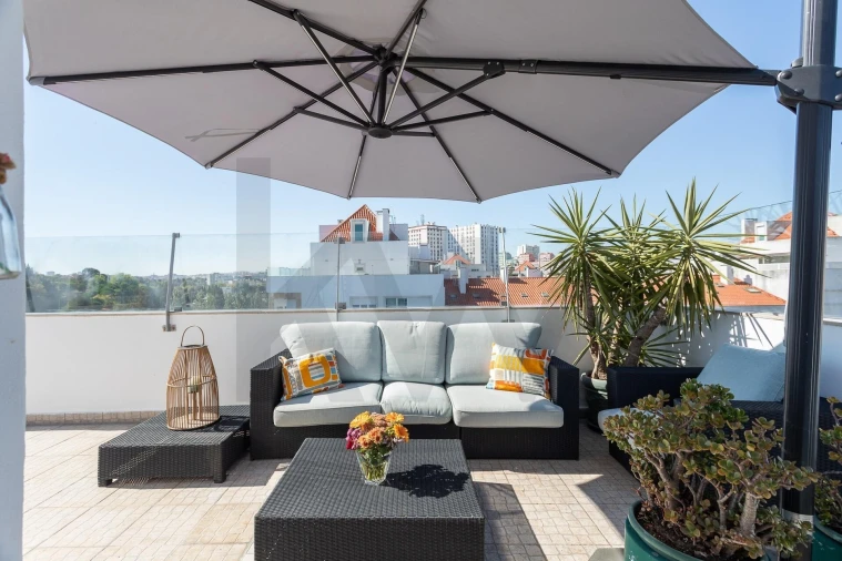 Apartamento T4 para Venda em Carnide Foto 22