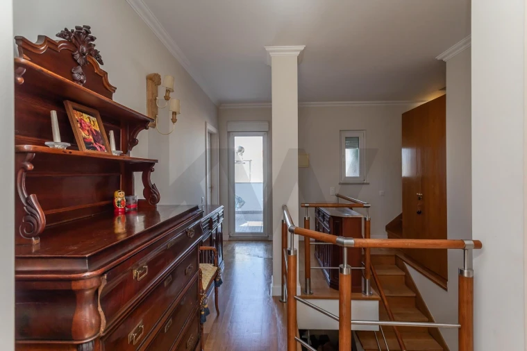 Apartamento T4 para Venda em Carnide Foto 35