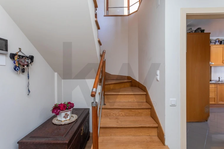 Apartamento T4 para Venda em Carnide Foto 18