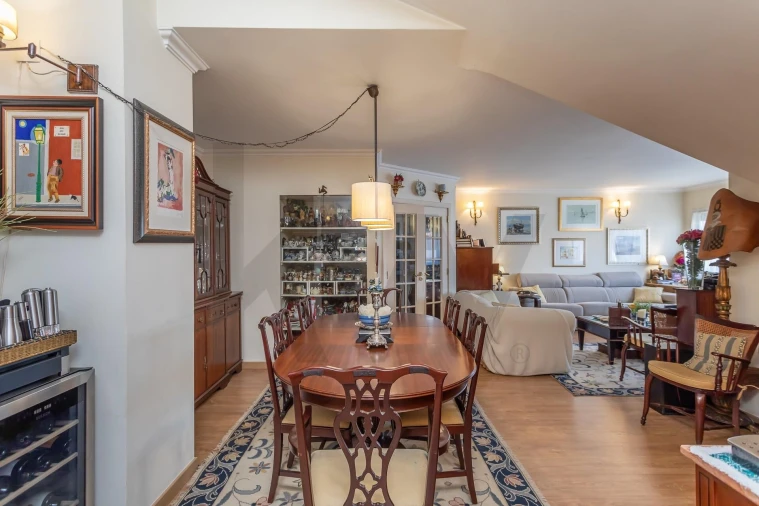 Apartamento T4 para Venda em Carnide Foto 10