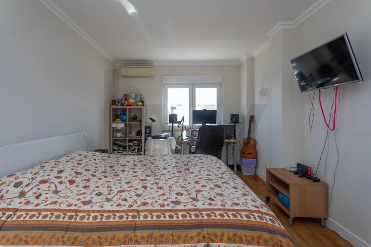 Apartamento T4 para Venda em Carnide Foto 48