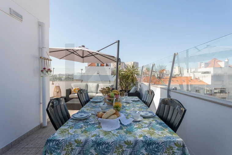 Apartamento T4 para Venda em Carnide Foto 21