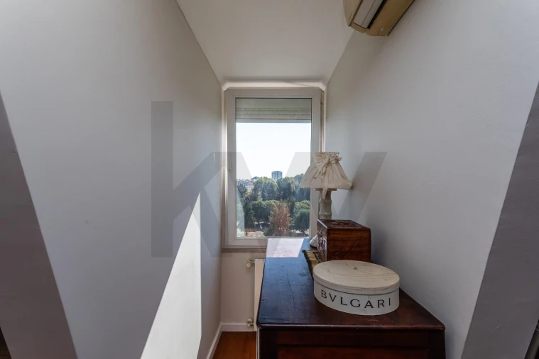 Apartamento T4 para Venda em Carnide Foto 58