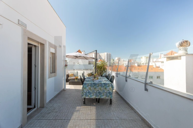 Apartamento T4 para Venda em Carnide Foto 20