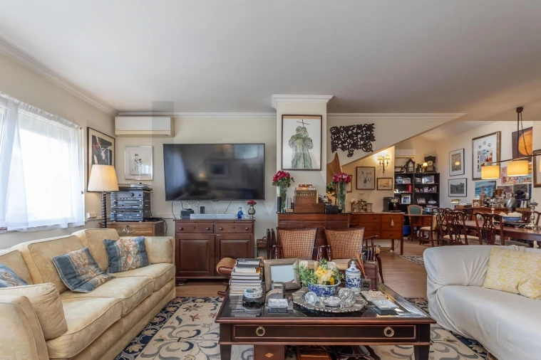 Apartamento T4 para Venda em Carnide