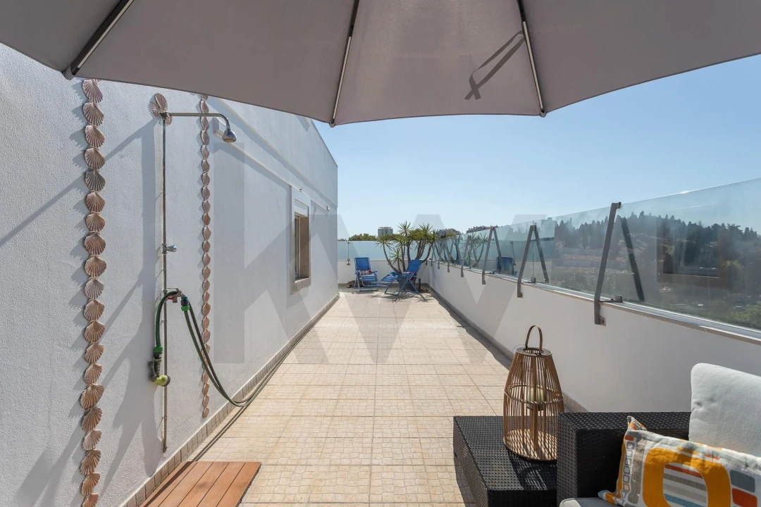 Apartamento T4 para Venda em Carnide Foto 24