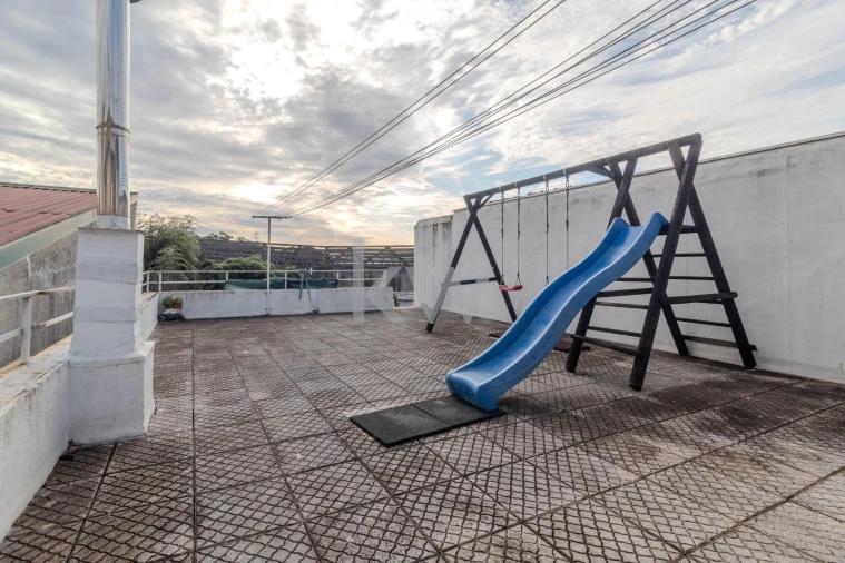 Moradia T4 para Venda em Rio Tinto Foto 42