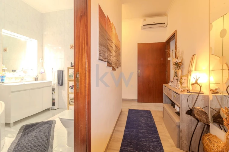 Moradia T4 para Venda em Rio Tinto Foto 15