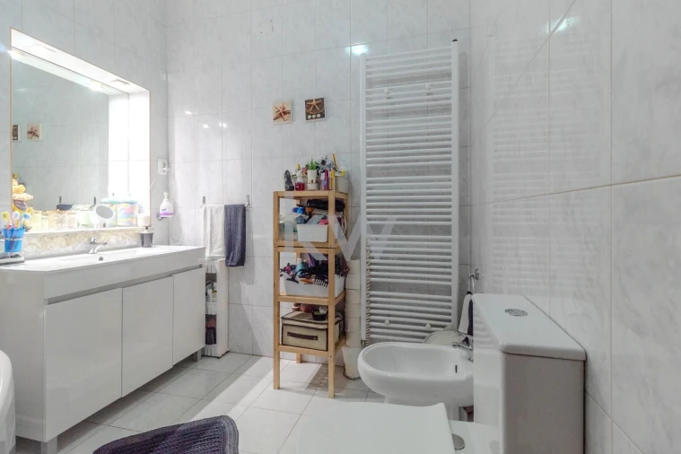 Moradia T4 para Venda em Rio Tinto Foto 19