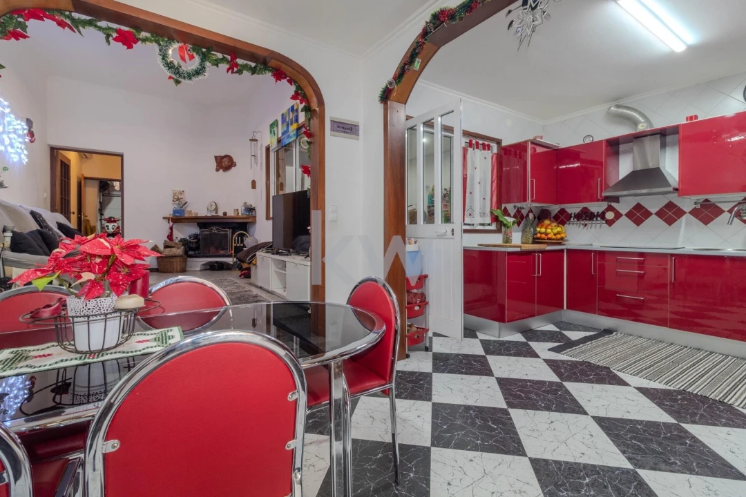 Moradia T4 para Venda em Rio Tinto Foto 24