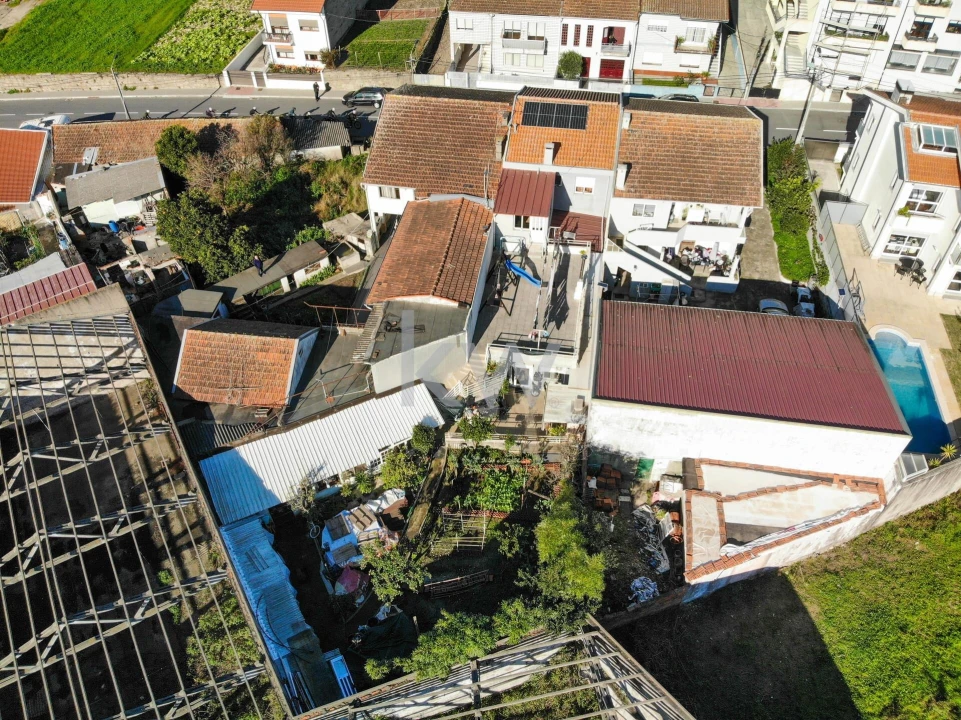 Moradia T4 para Venda em Rio Tinto Foto 3