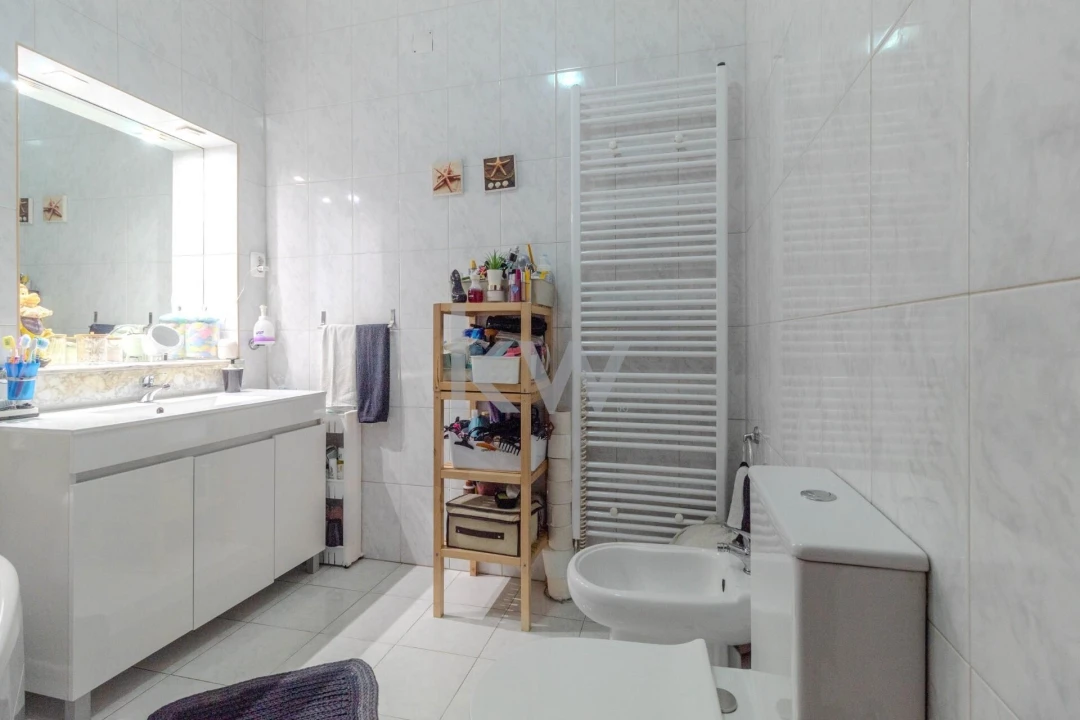 Moradia T4 para Venda em Rio Tinto Foto 19