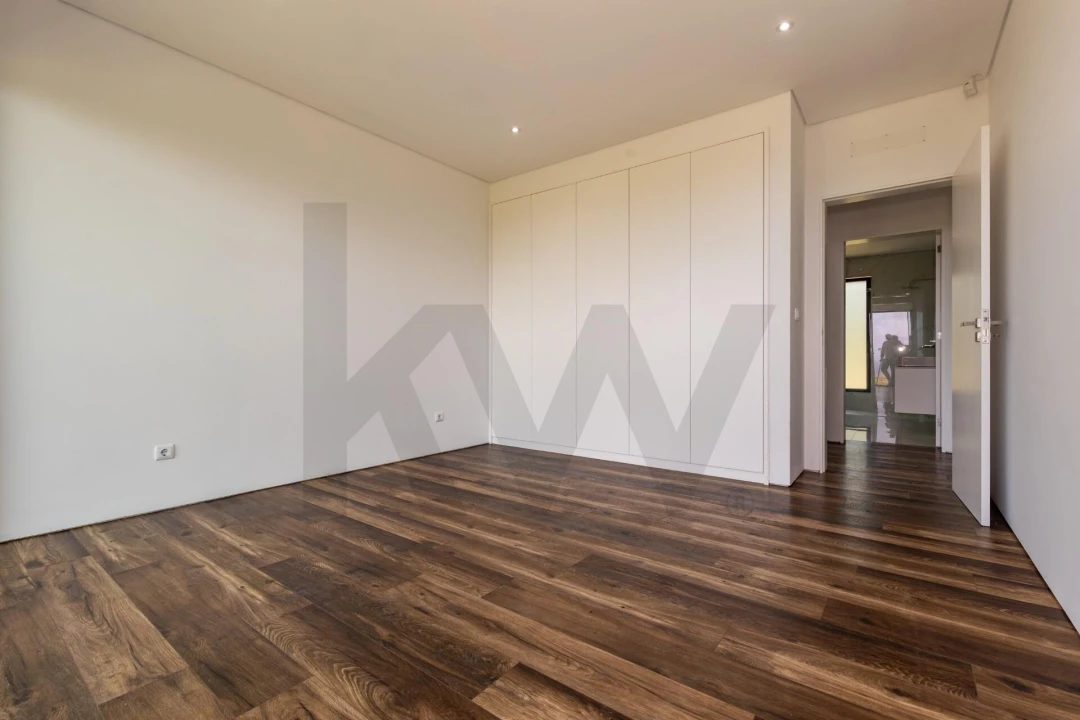 Moradia T5 para Venda em Fajã de Baixo Foto 27