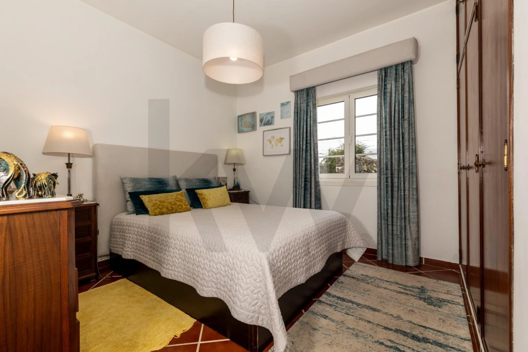 Moradia T4 para Venda em Pico da Pedra Foto 27