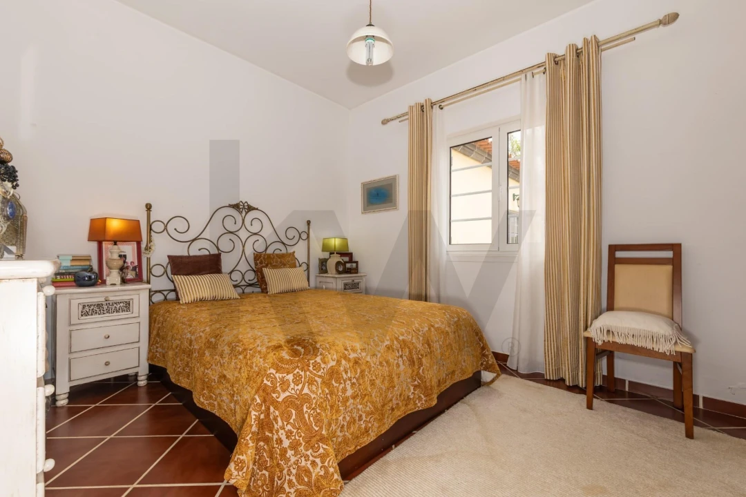 Moradia T4 para Venda em Pico da Pedra Foto 20