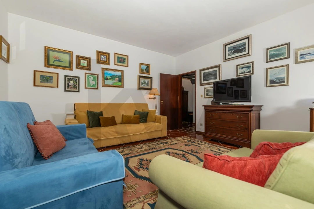 Moradia T4 para Venda em Pico da Pedra Foto 15