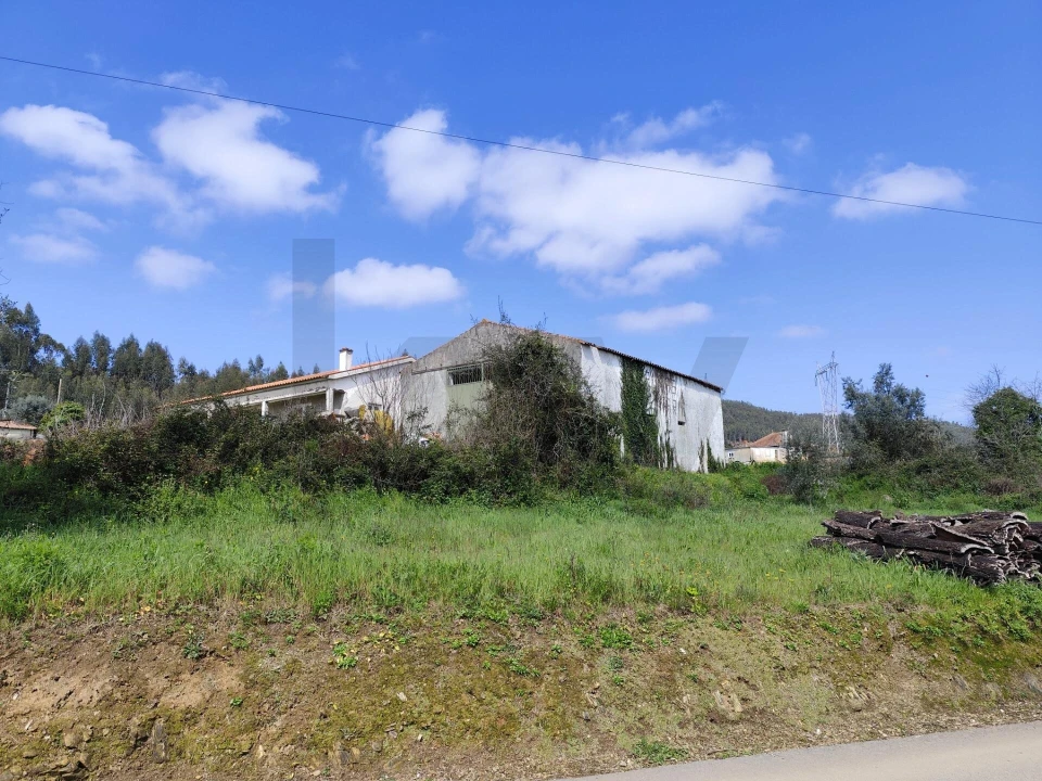 Armazém para Venda em Arrifana Foto 10