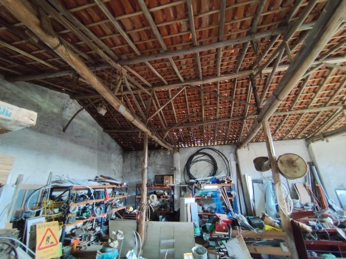 Armazém para Venda em Arrifana Foto 4