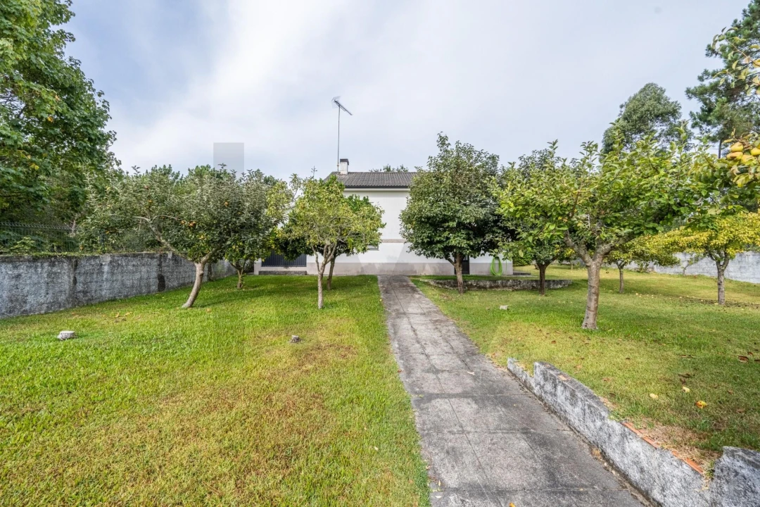 Moradia T2 para Venda em Riba de Ancora Foto 8