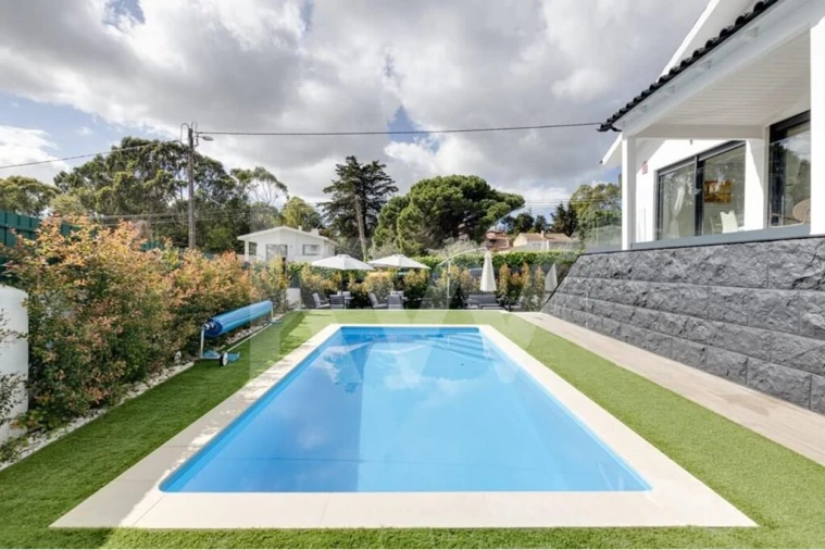 Moradia T5 para Venda em São João das Lampas e Terrugem Foto 16