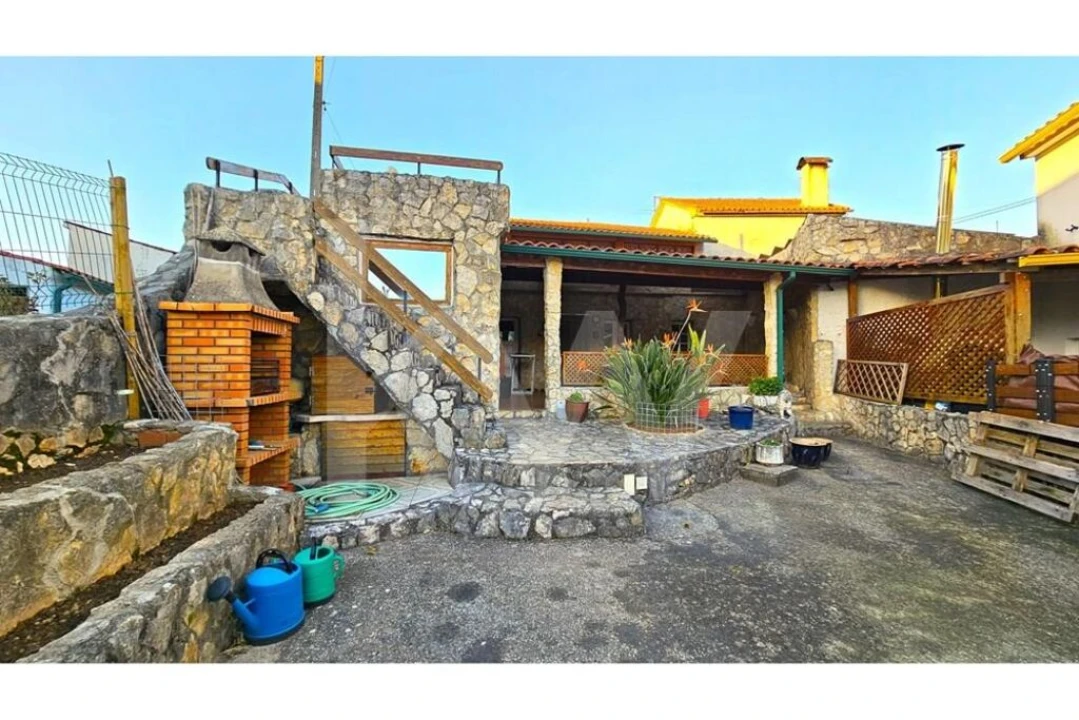 Moradia T3 para Venda em Soure Foto 1