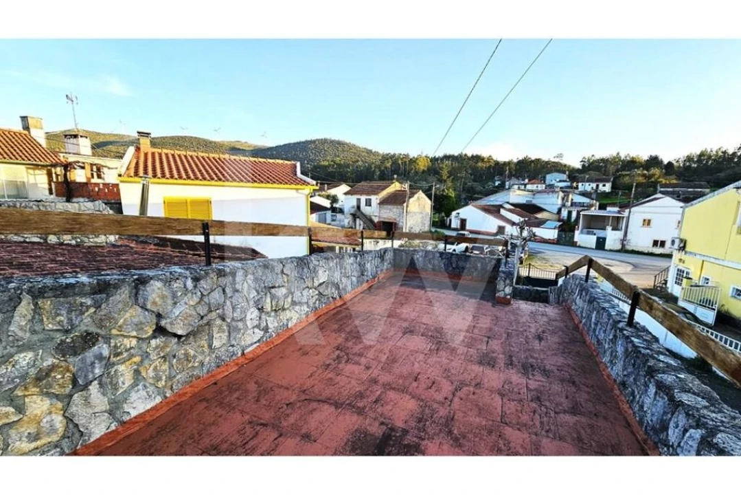 Moradia T3 para Venda em Soure Foto 8