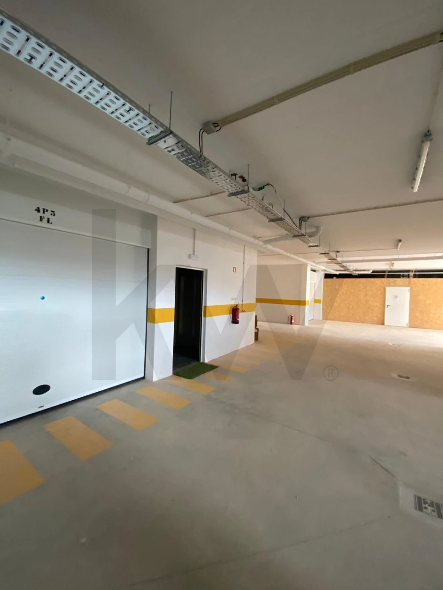 Apartamento T3 para Venda em Nazare Foto 12