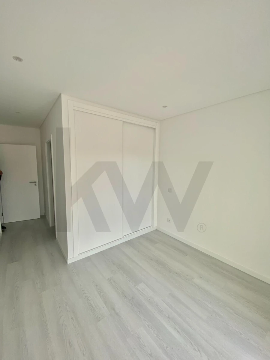 Apartamento T3 para Venda em Nazare Foto 4
