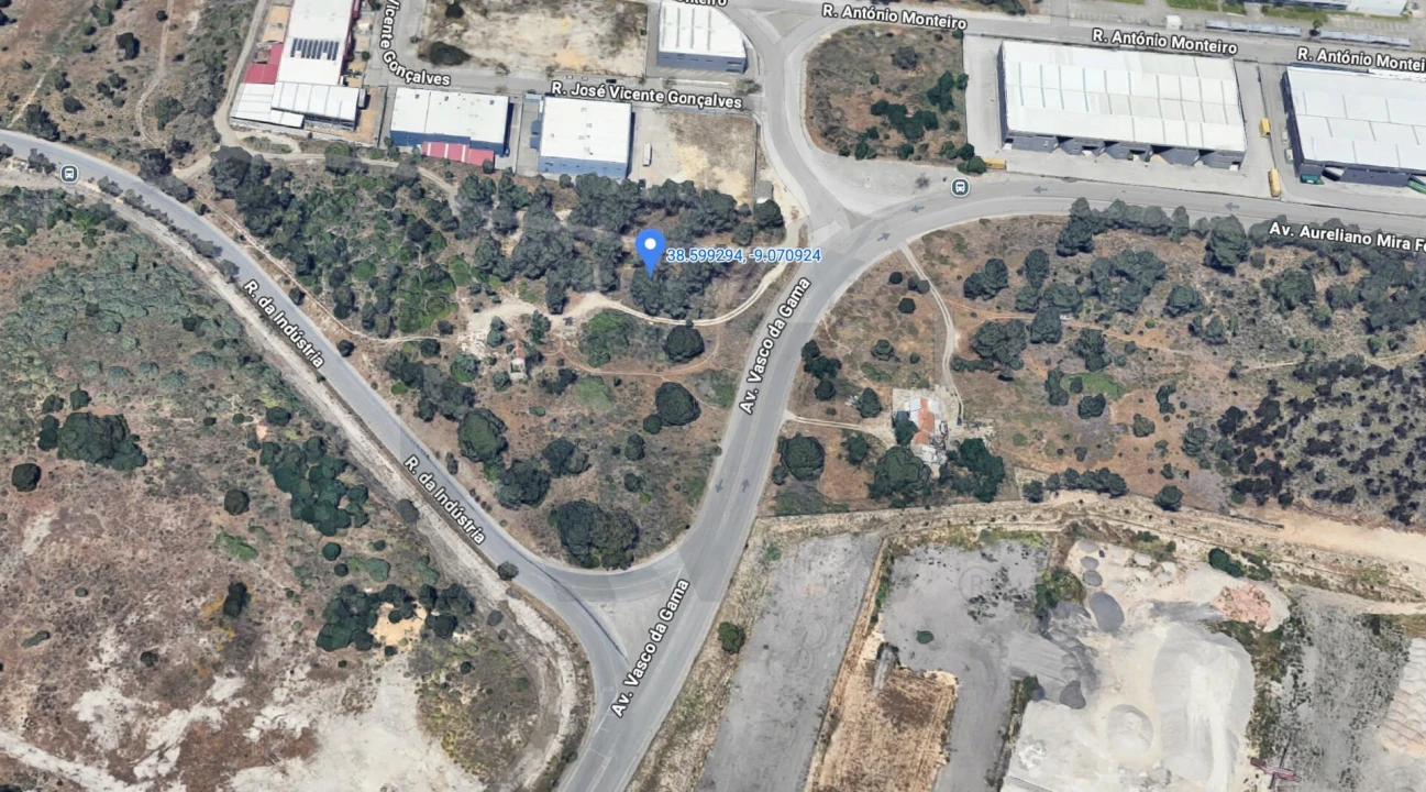 Terreno para Venda em Seixal, Arrentela e Aldeia de Paio Pires Foto 3