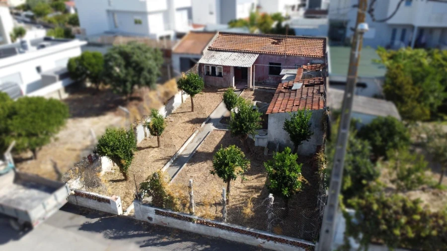Terreno para Venda em Charneca de Caparica e Sobreda Foto 2