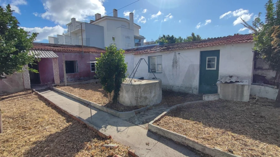 Terreno para Venda em Charneca de Caparica e Sobreda Foto 6