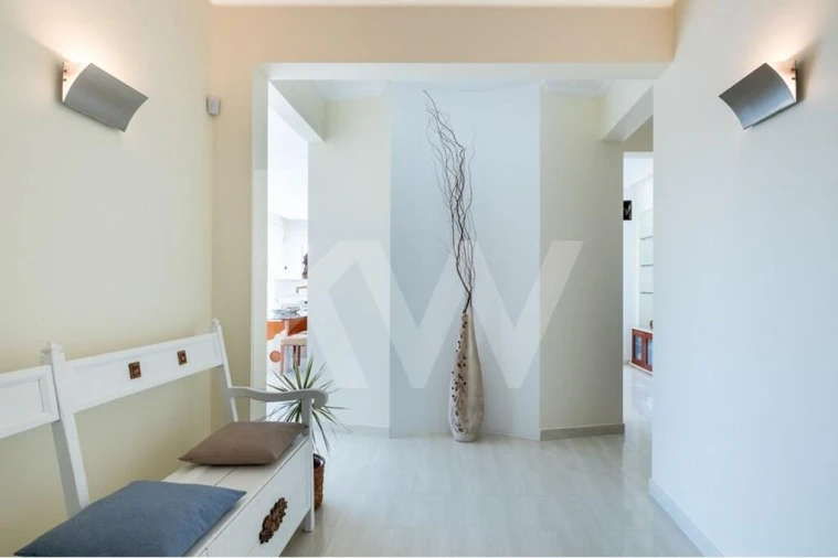 Moradia T2 para Venda em Encarnação Foto 10