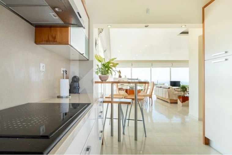 Moradia T2 para Venda em Encarnação Foto 26