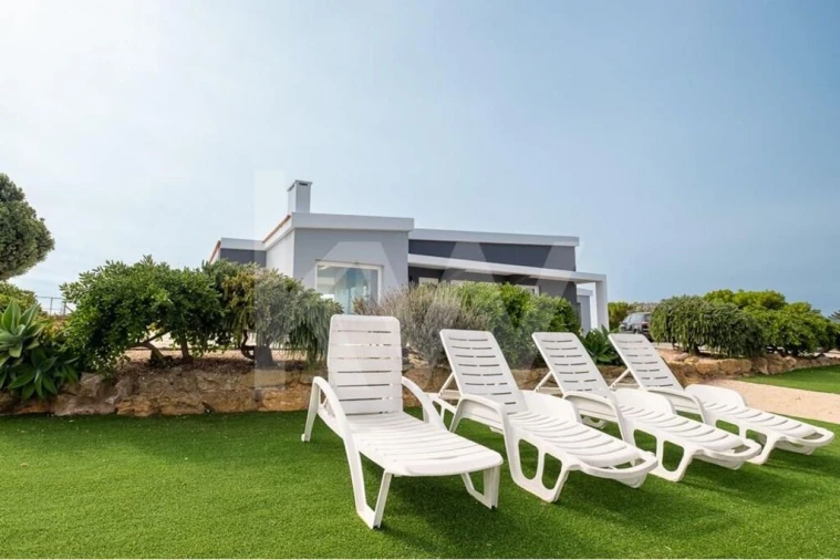 Moradia T2 para Venda em Encarnação Foto 35