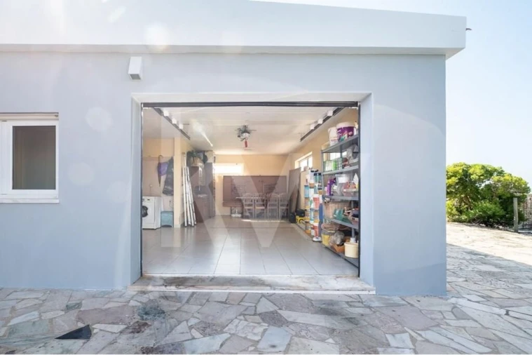 Moradia T2 para Venda em Encarnação Foto 29