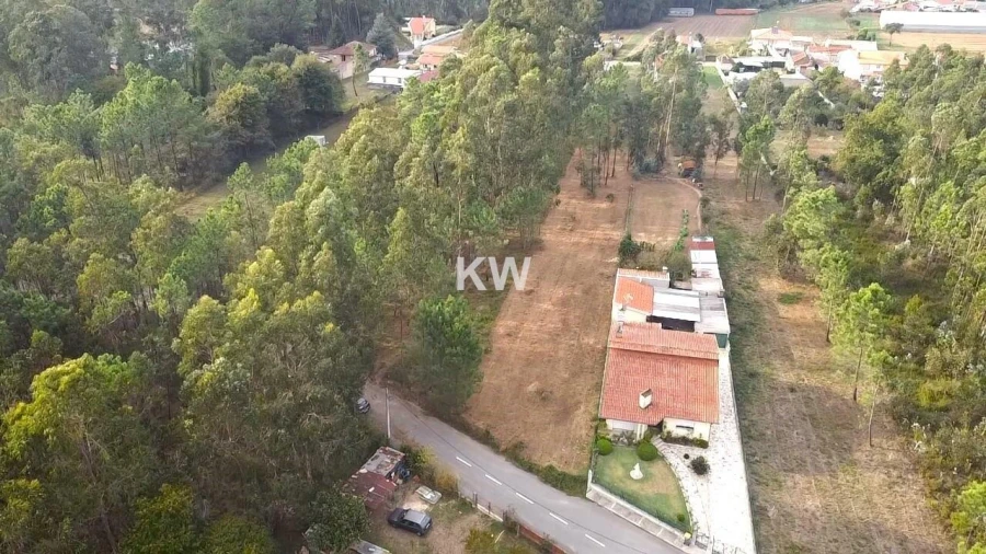 Terreno para Venda em São Miguel do Souto e Mosteirô Foto 7