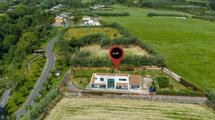 Moradia T4 para Venda em Candelaria Foto 14