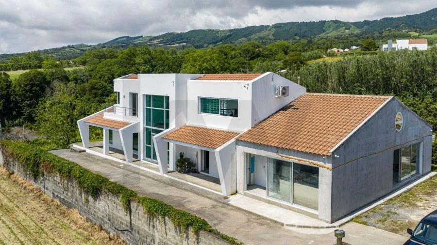 Moradia T4 para Venda em Candelaria Foto 2