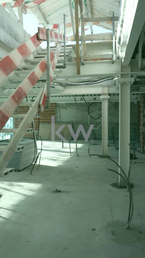 Apartamento T4 para Venda em Algés, Linda-A-Velha e Cruz Quebrada-Dafundo
